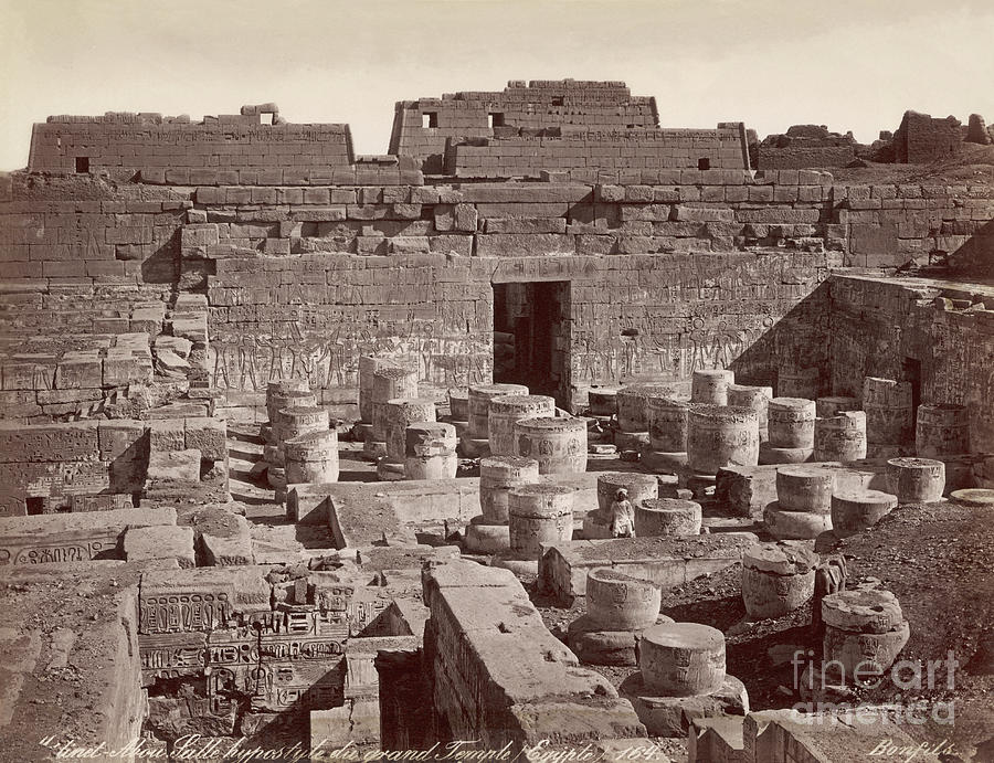 Temple In Egypt Photograph by Bettmann