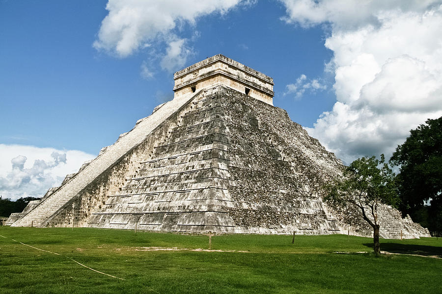 Temple Of Kukulkan by Pola Damonte Via Getty Images