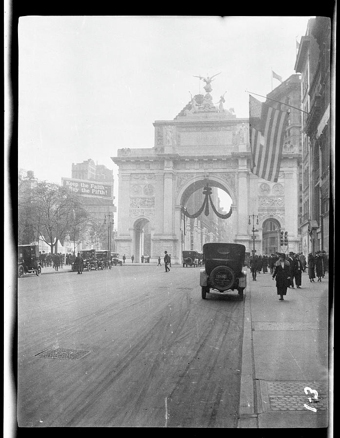 Temporary Memorial Arch Erected For The Photograph by The New York Historical Society