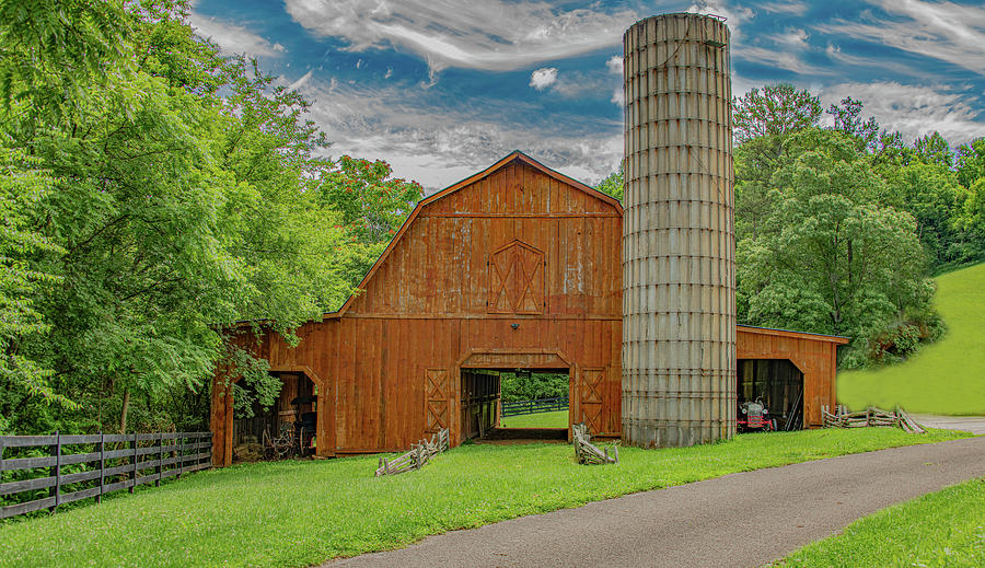 Tennessee Countryside Barn Photograph by Marcy Wielfaert