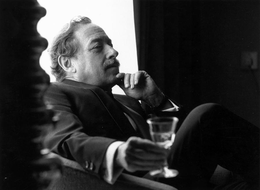 Tennessee Williams Photograph by Evening Standard