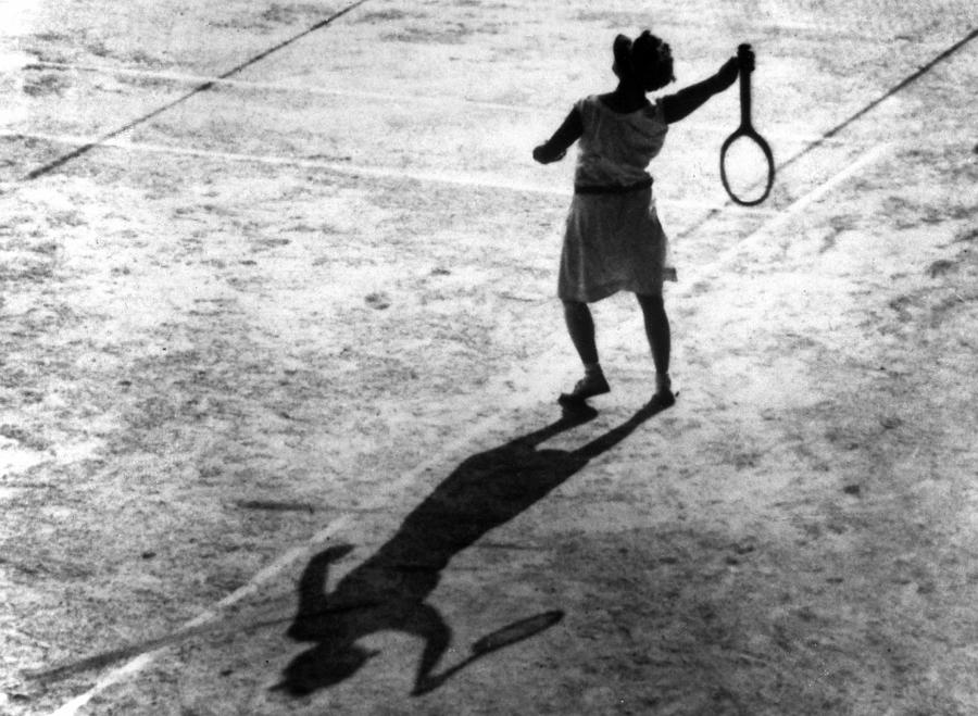 Black And White Photograph - Tennis by Alfred Eisenstaedt