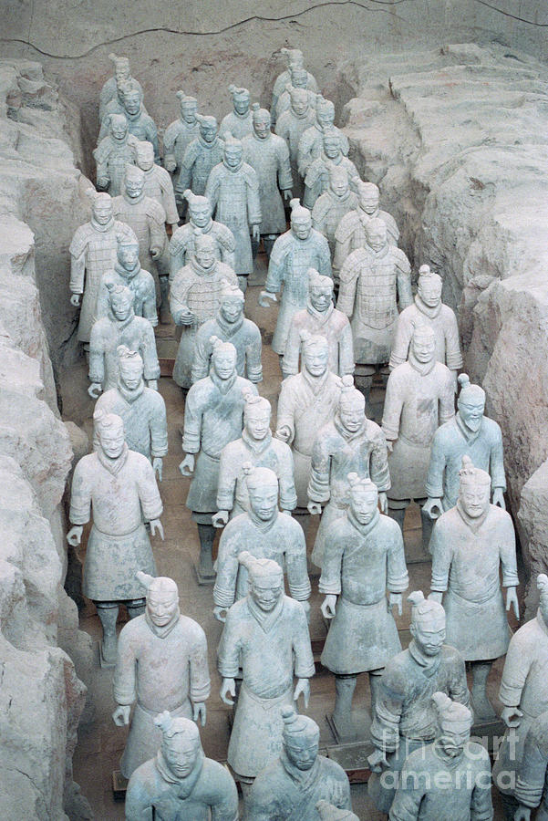 Terra Cotta Soldiers In Qin Shi Huangdi Photograph by Bettmann