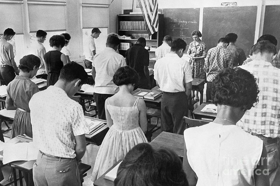 Texan School Class In Prayer Photograph by Bettmann
