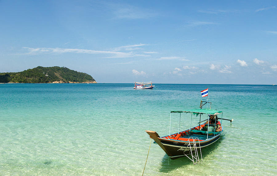 Thai Freedom Photograph by Tomer Huberman - Fine Art America