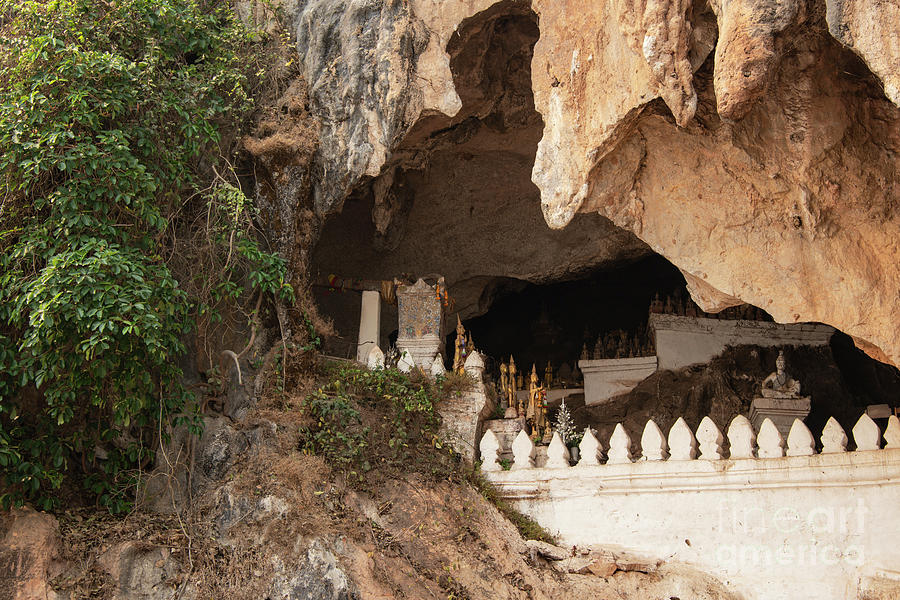 Tham Ting Cave Photograph by Bob Phillips