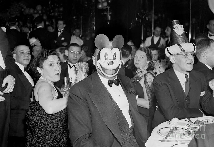 Thats J. Edgar Hoover Behind The Mickey Photograph by New York Daily News Archive