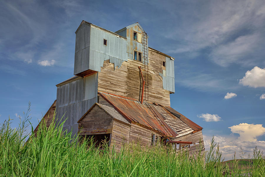 The Abandoned Grain Elevator Photograph by Kristen Wilkinson