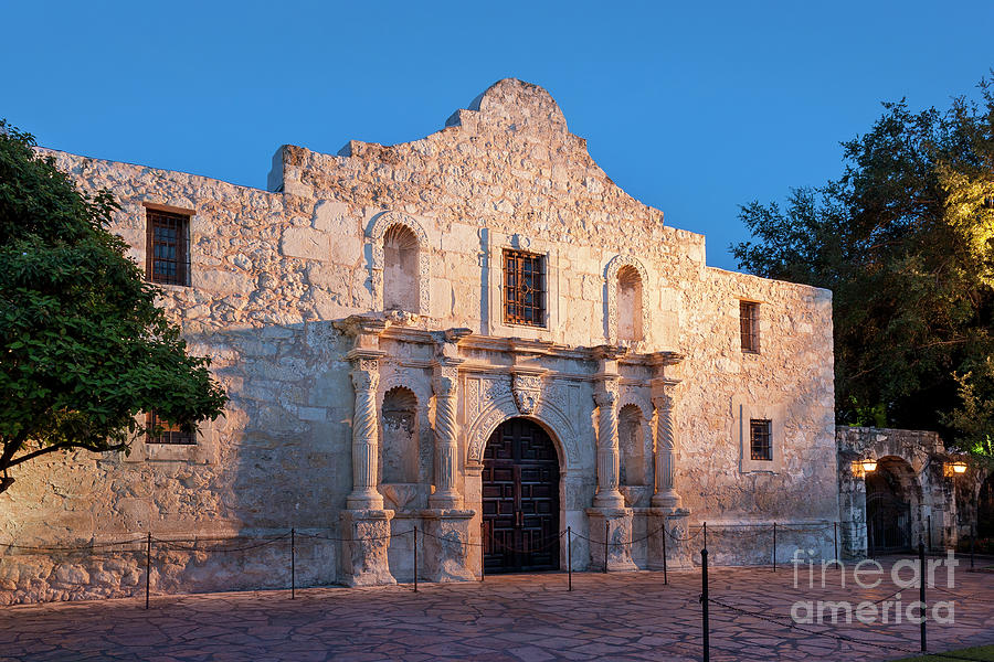 The Alamo - San Antonio Texas Photograph by Brian Jannsen