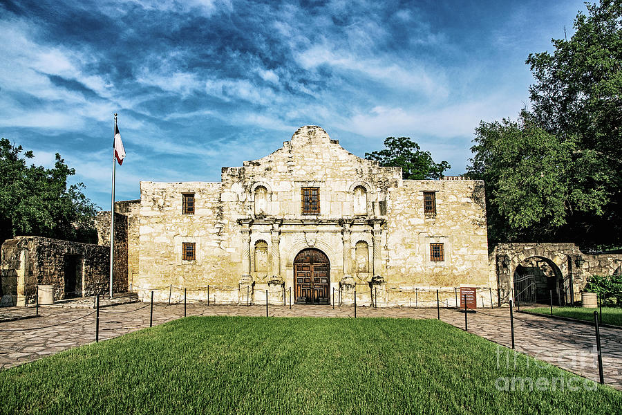 The Alamo Mission Photograph By Scott Pellegrin - Fine Art America