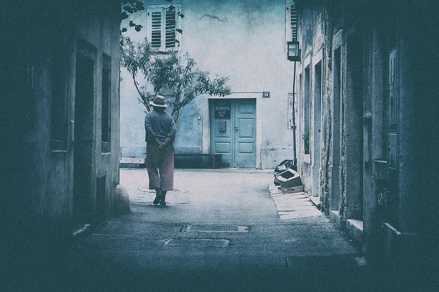 Street Photograph - The Alley by Vincenzo Pascale