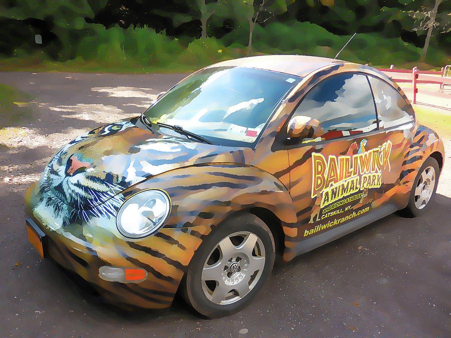 The animal parks new theme car 1 Painting by Jeelan Clark