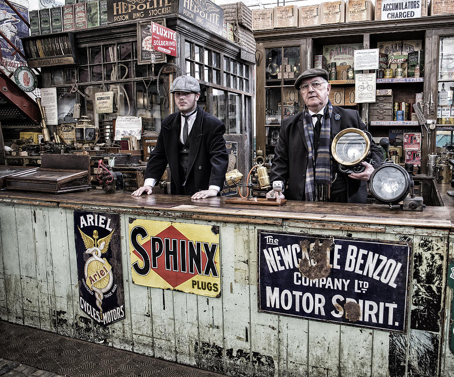 Street Photograph - The Auto Shop by Daniel Springgay
