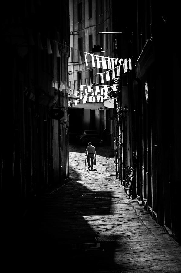The Back Alley. Photograph by Alessandro Traverso