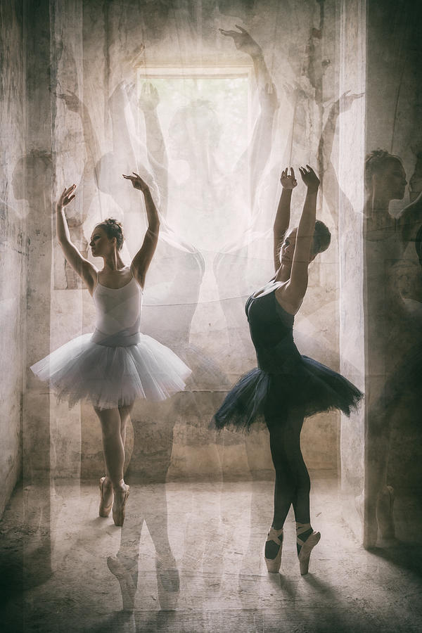 Ballett Photograph - The Ballett Training by Roswitha Schleicher-schwarz