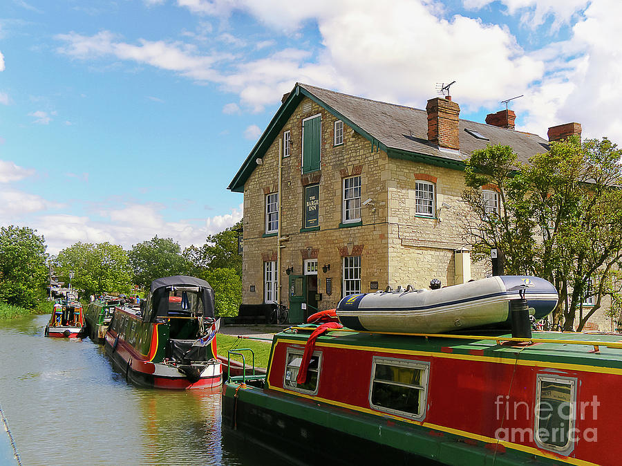 Nature Photograph - The Barge Inn Kennet and Avon Canal by Terri Waters