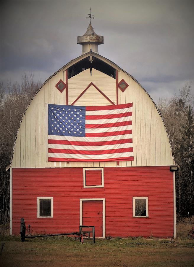 The Barn Two Harbors Mn Photograph By Jan Swart