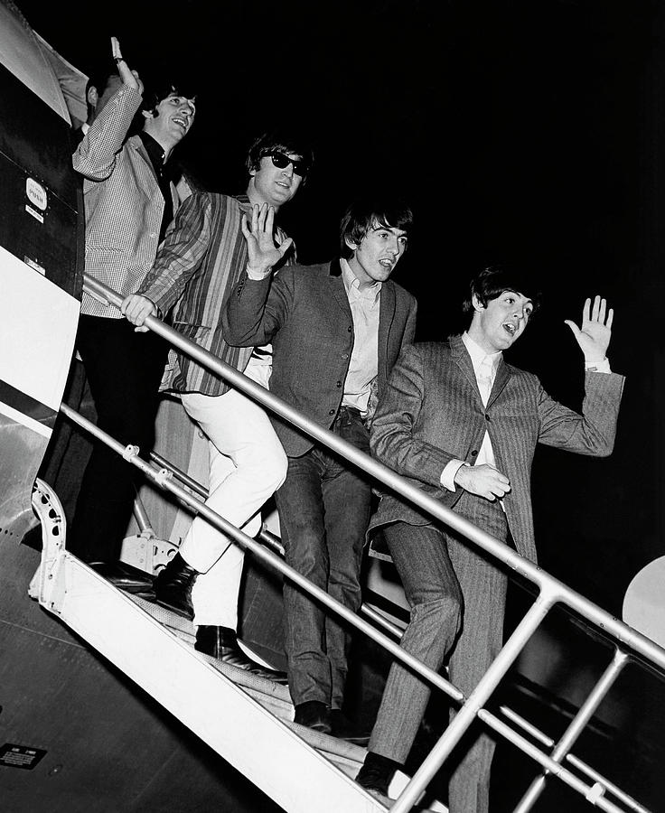 George Harrison Photograph - The Beatles Arriving In Las Vegas by Globe Photos