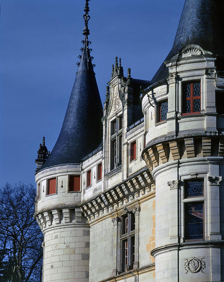 The Chateau Azay-le-rideau On Loire Photograph by Izzet Keribar