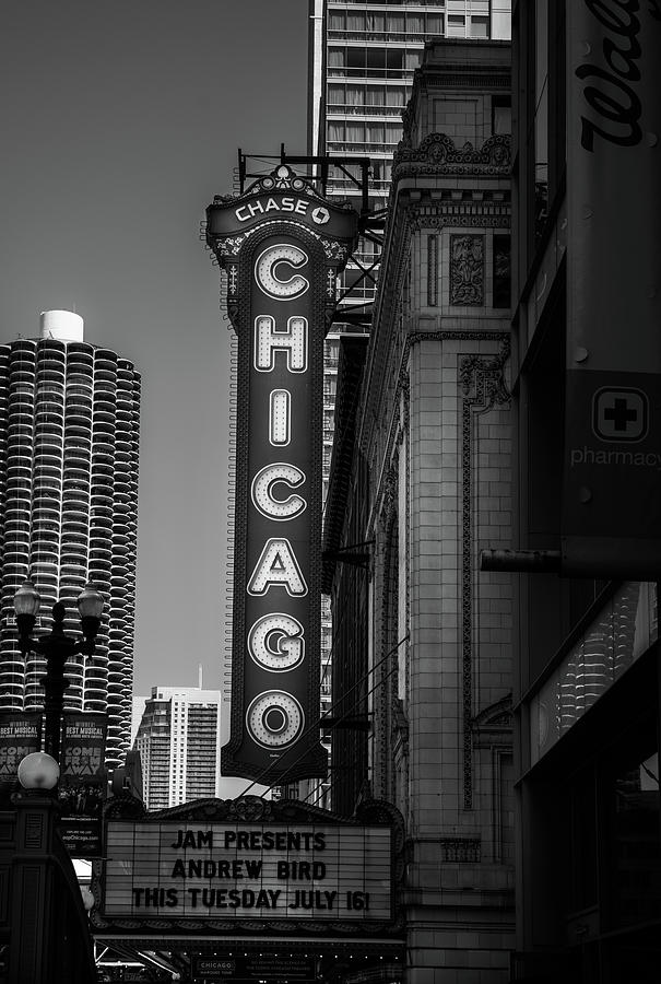 The Chicago In Black and White Photograph by Greg and Chrystal Mimbs ...