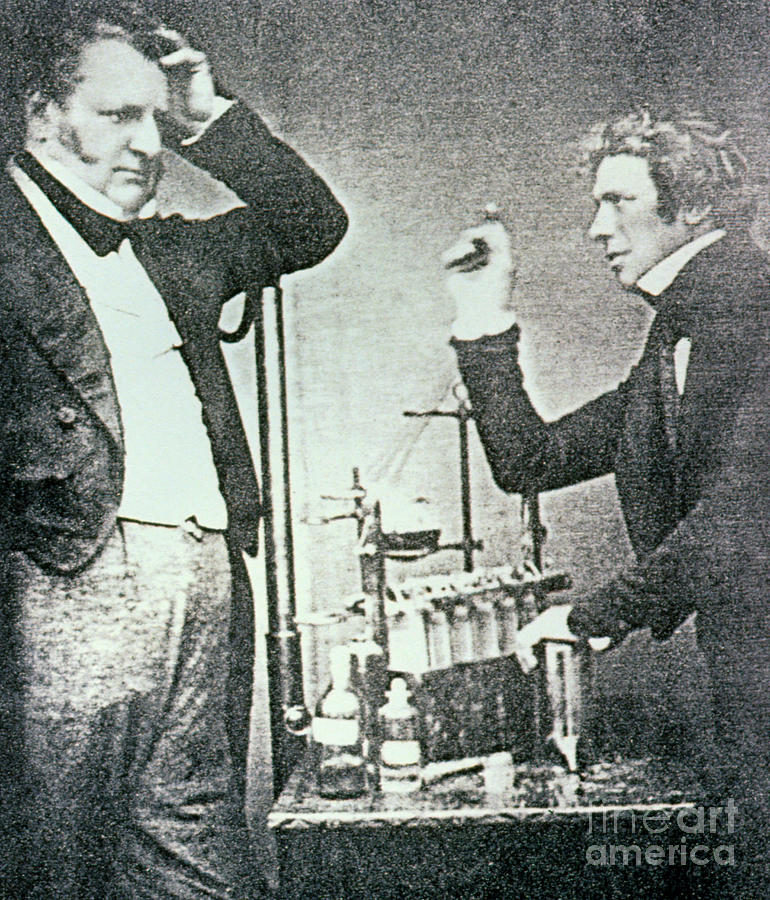 The English Chemist Faraday Together With Daniell Photograph by Science Photo Library