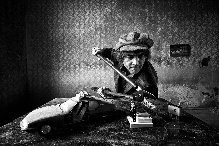 Black And White Photograph - The Final Cut by Mario Grobenski - Psychodaddy