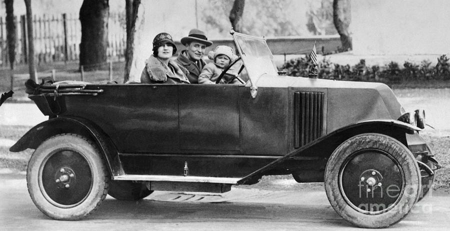 The Fitzgeralds Going For A Drive Photograph by Bettmann