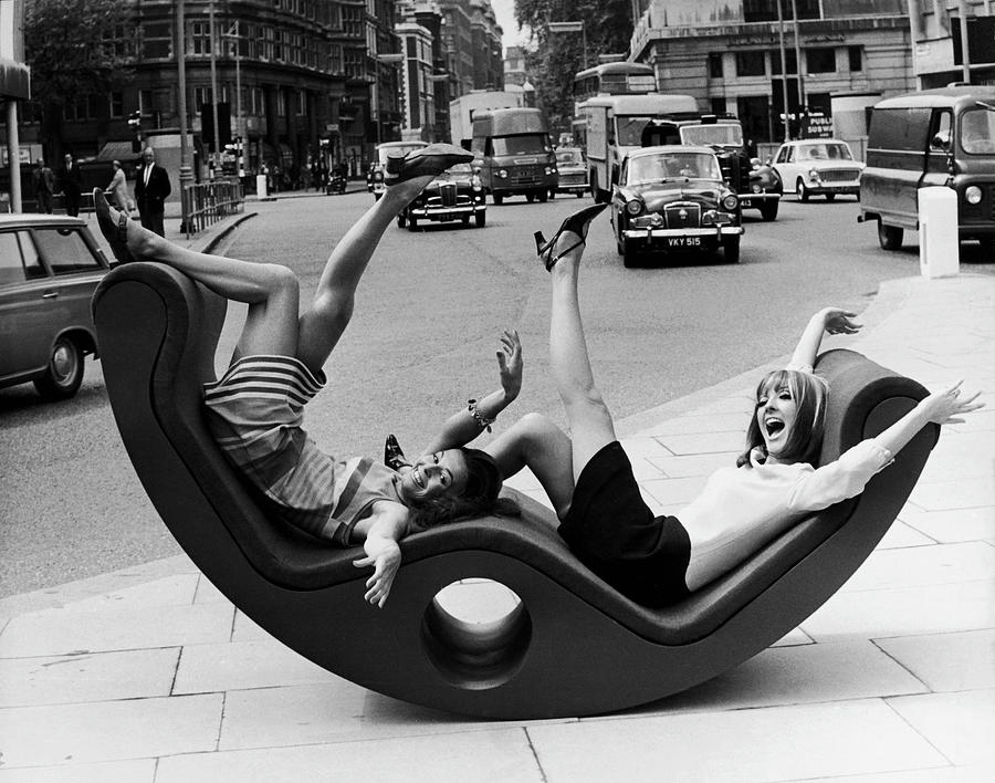 The Fun Chair 1966 Photograph by Keystone-france