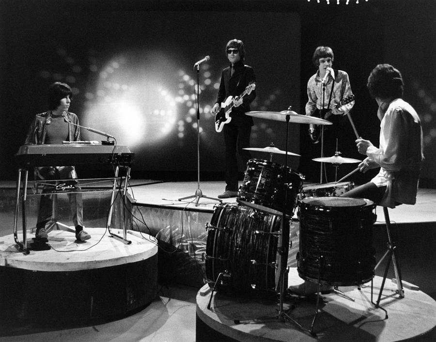 Music Photograph - The Herd On Top Of The Pops by Ivan Keeman