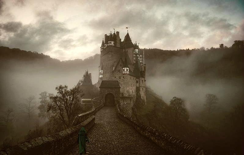 https://images.fineartamerica.com/images/artworkimages/mediumlarge/2/the-journey-home-fantasy-castle-art-jon-madison.jpg