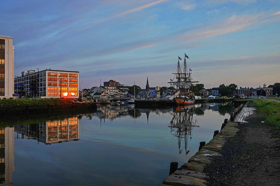 The Kalmar Nyckel Docked in Salem Harbor Sunrise Reflection Photograph by Toby McGuire