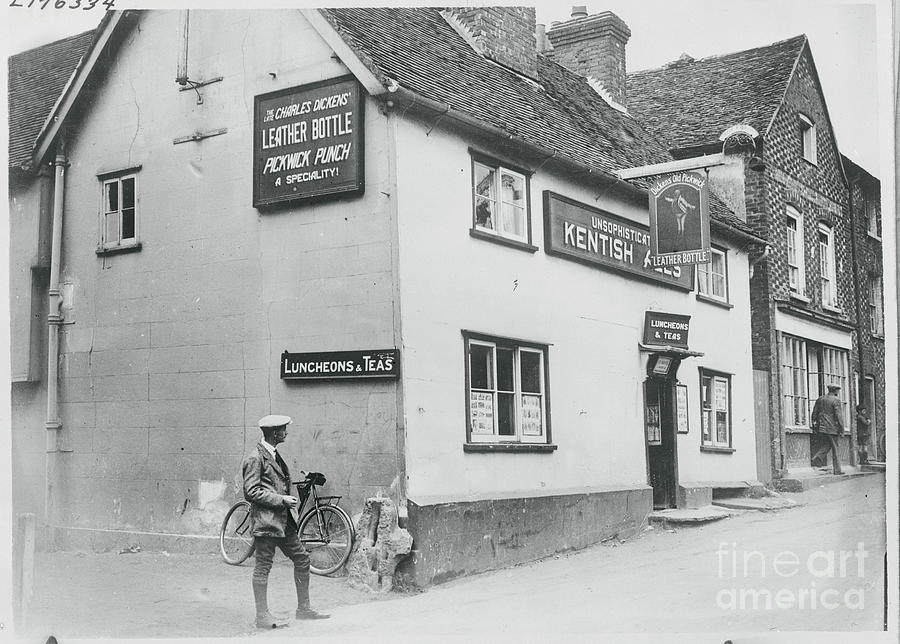 The Leather Bottle Inn- Where Dickens Photograph by Bettmann