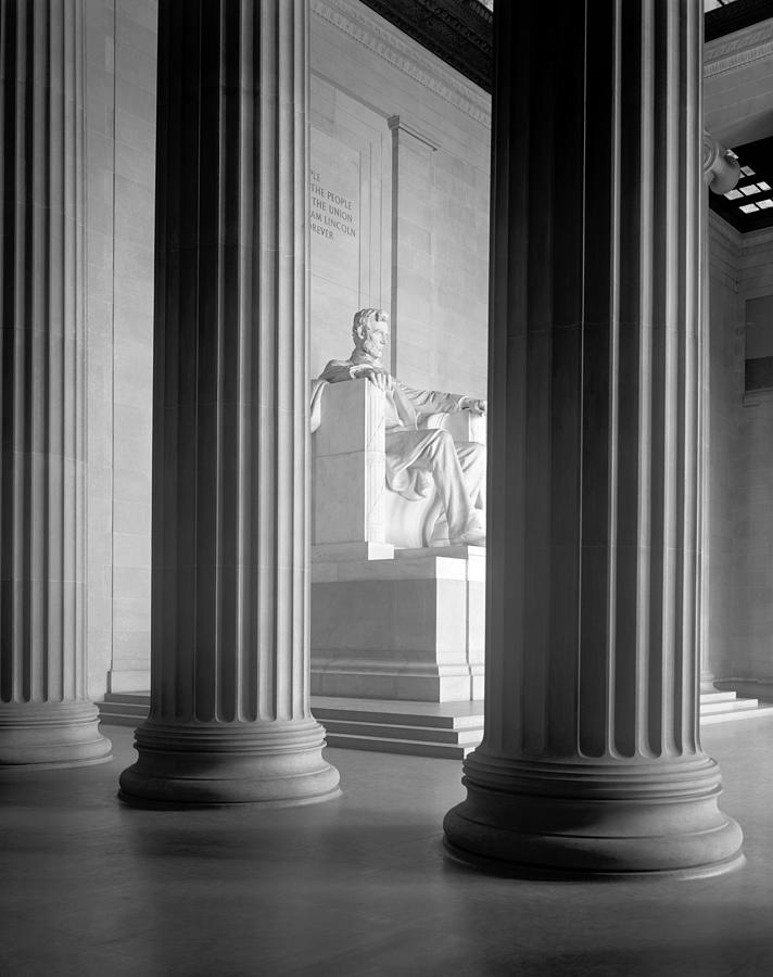 Henry Bacon Photograph - The Lincoln Memorial Interior - Circa 1925 by War Is Hell Store