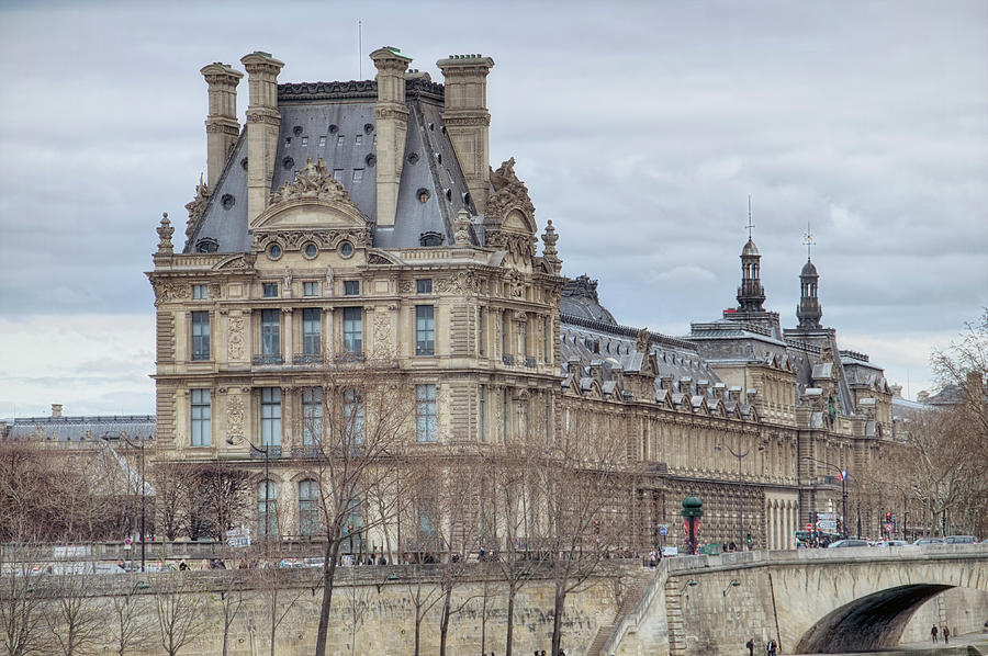Paris Photograph - The Louvre And Pont Royal by Cora Niele