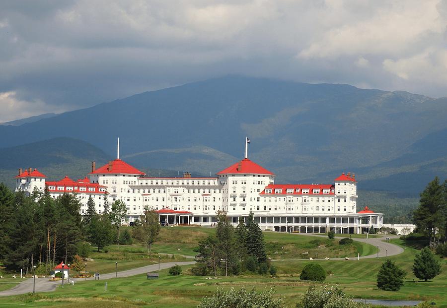 The Mount Washington Hotel Photograph by Judy Genovese