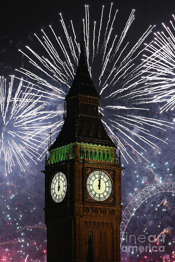 The New Year Is Celebrated In London Photograph by Dan Kitwood
