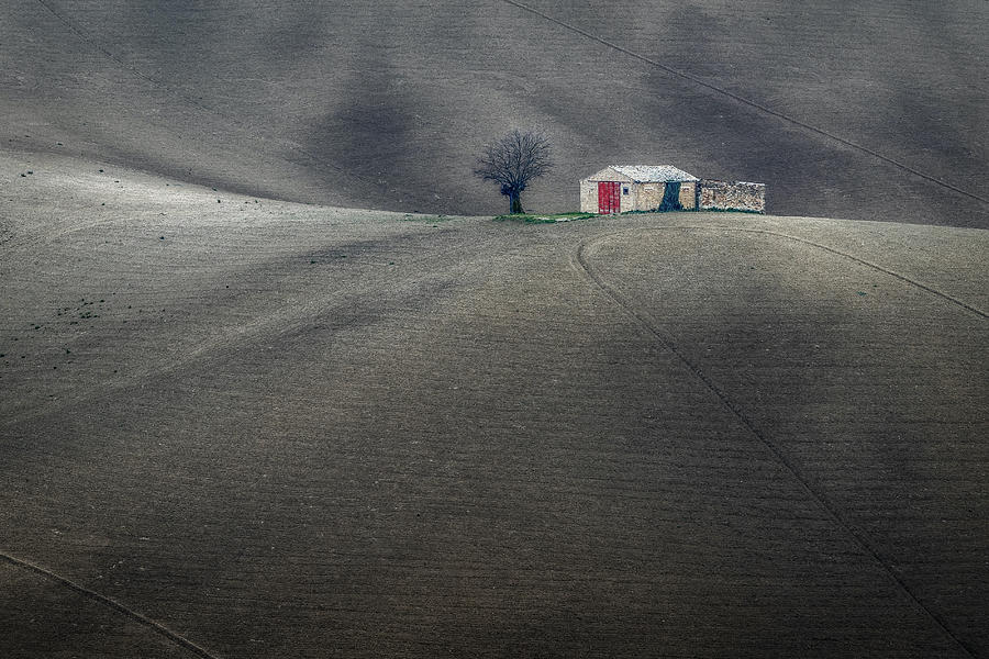 Landscape Photograph - The Old Farmhouse by Sergio Barboni