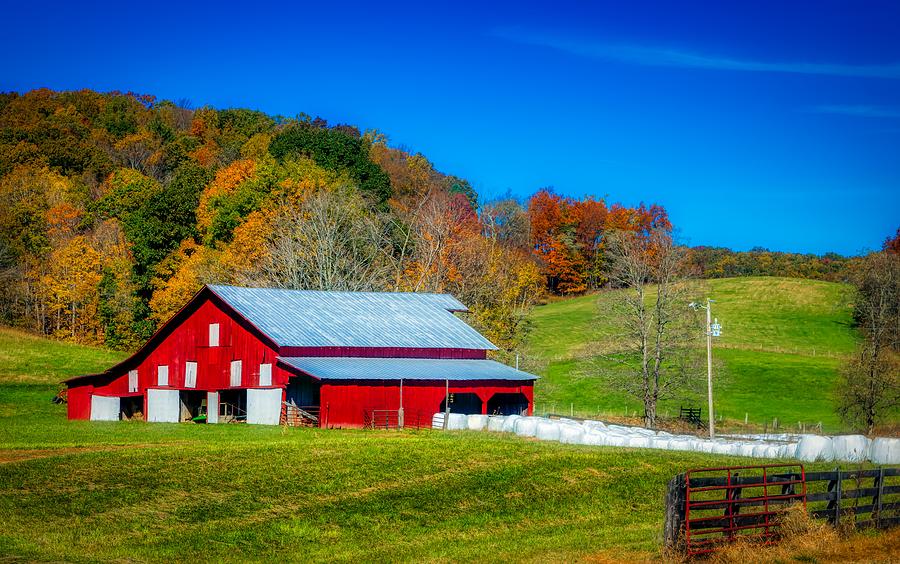 The Old Red Barn Photograph by Mountain Dreams - Fine Art America