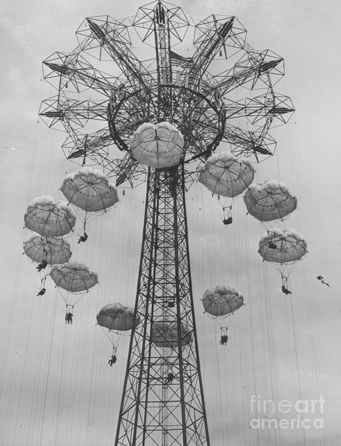 The Parachute Jump In The Amusement Photograph by New York Daily News Archive
