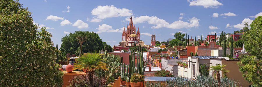 The Parroquia From Calle Aldama Photograph by Jeremy Woodhouse