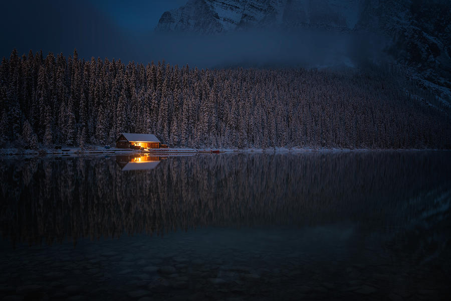Banff National Park Photograph - The Peaceful Night by Leah Xu