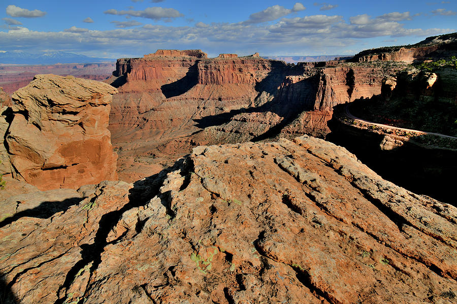 The Rim of Shafer Canyon in Canyonlands NP Photograph by Ray Mathis