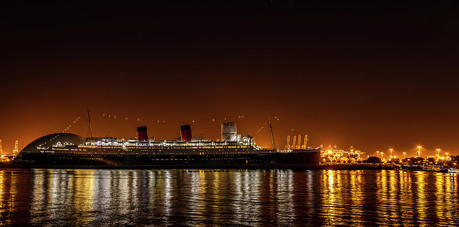 The RMS Queen Mary Photograph by Gene Parks