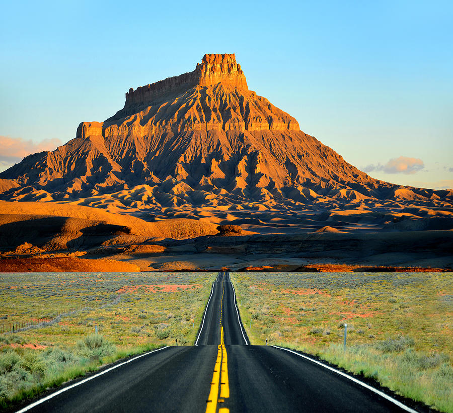 The road to Factory Butte Photograph by David Lee Thompson