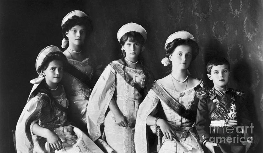 The Romanov Children Photograph by Bettmann