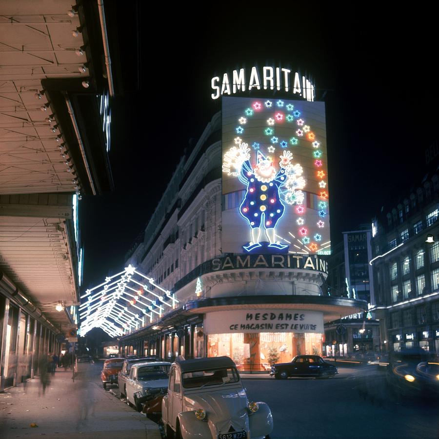 The Samaritaine In Paris Photograph by Keystone-france