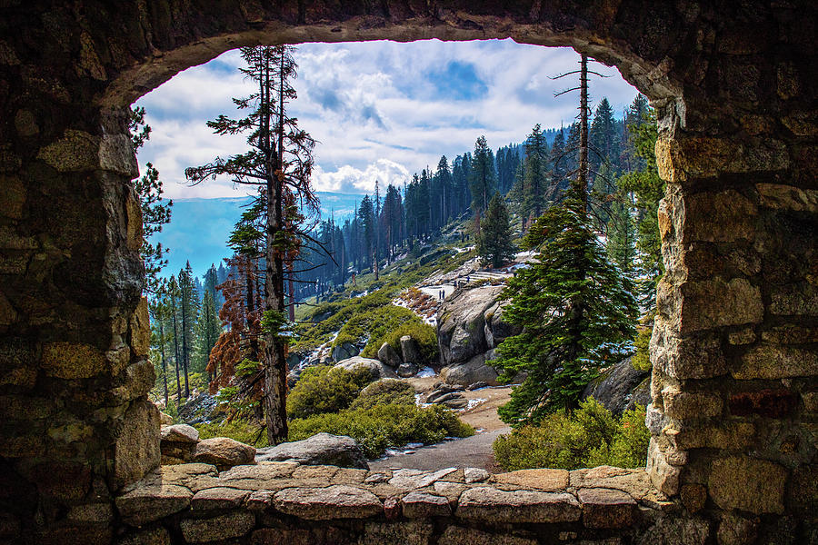 The Scenery Of The Mountain In Yosemite National Park, California ...