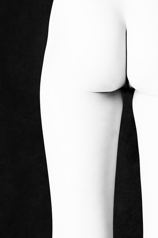 Nude Photograph - The Shape Of Reality by David Mccracken