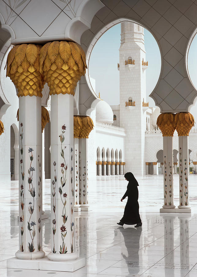 The Sheikh Zayed Grand Mosque 4 Photograph by Jonathan Kitchen