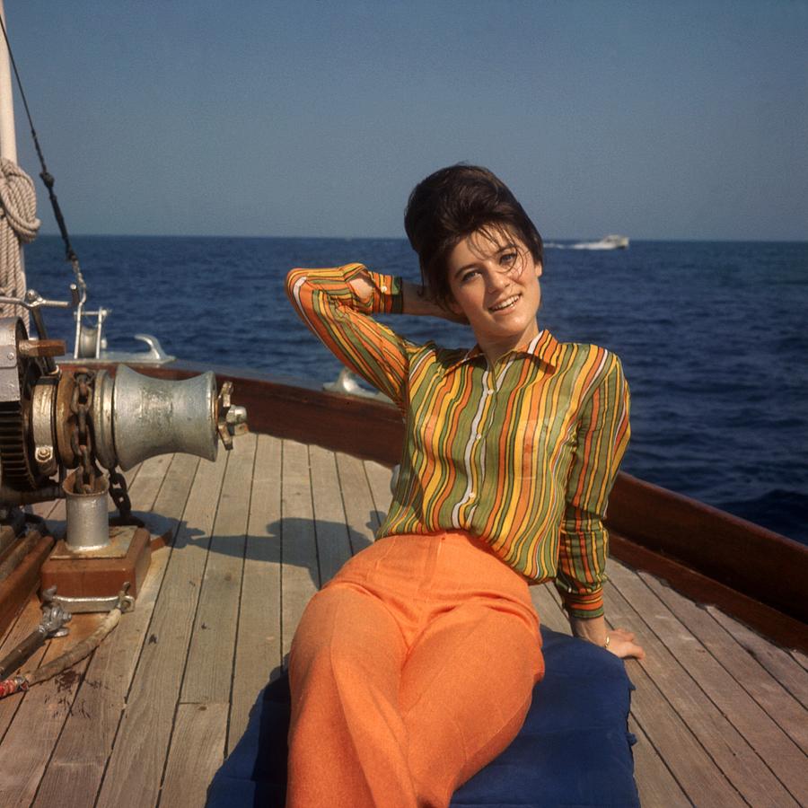 The Singer Sheila On Vacation 1967 Photograph by Keystone-france